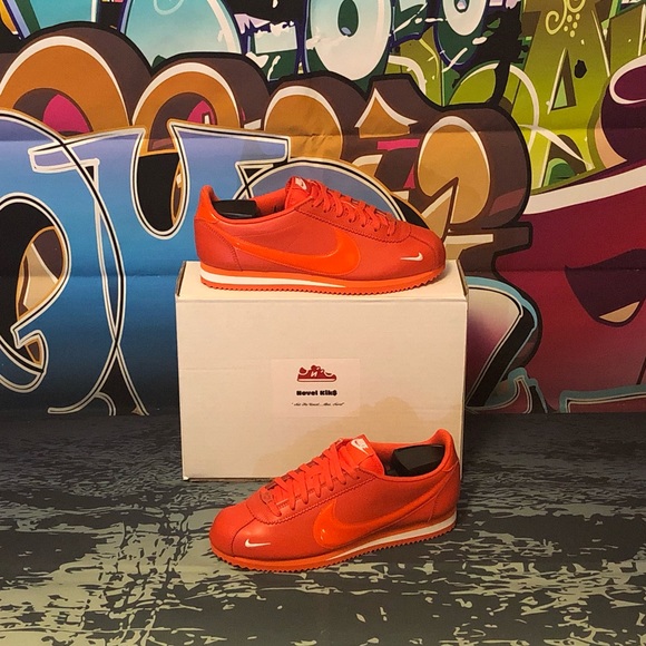 nike cortez team orange